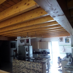Plafond avant (poutres apparentes)